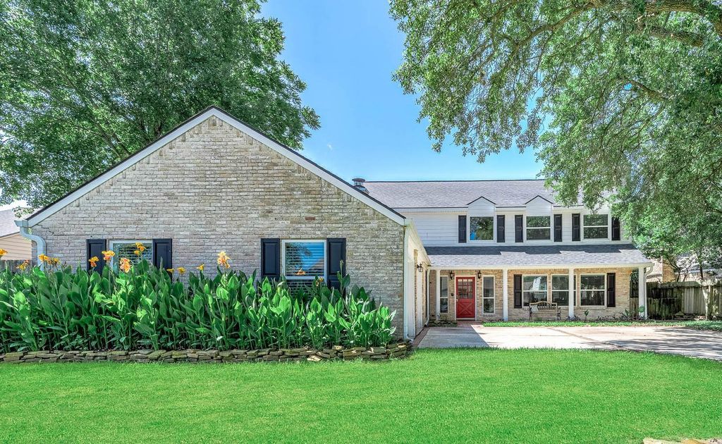 20215 Lake Sherwood Drive, Katy, TX 77450