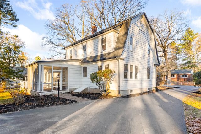 204 Lincoln St, Franklin, MA 02038