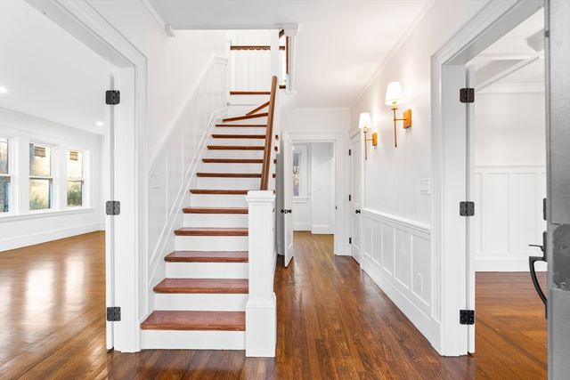 204 Lincoln St, Franklin, MA 02038