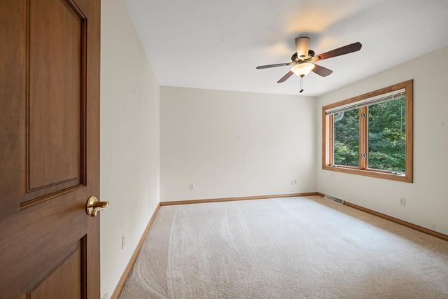 2941 S TELEMARK CIRCLE, Green Bay, WI 54313