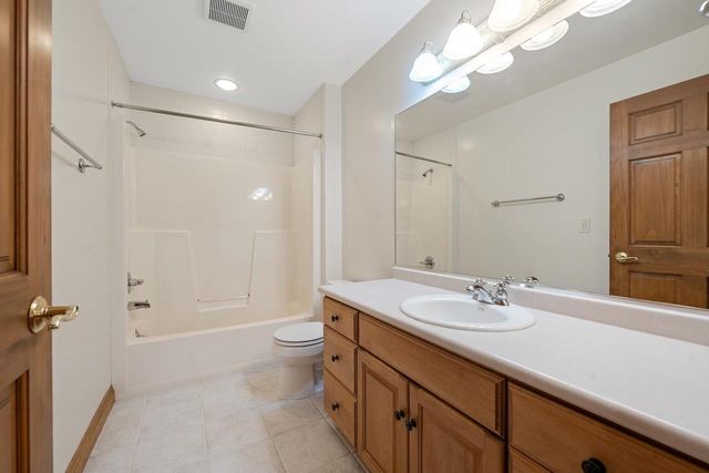 2941 S TELEMARK CIRCLE, Green Bay, WI 54313