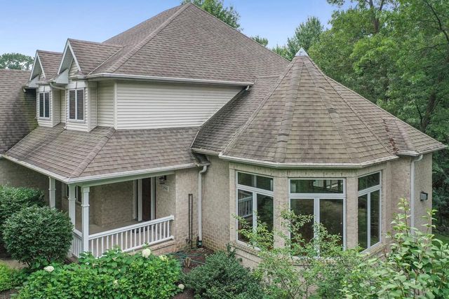 2941 S TELEMARK CIRCLE, Green Bay, WI 54313