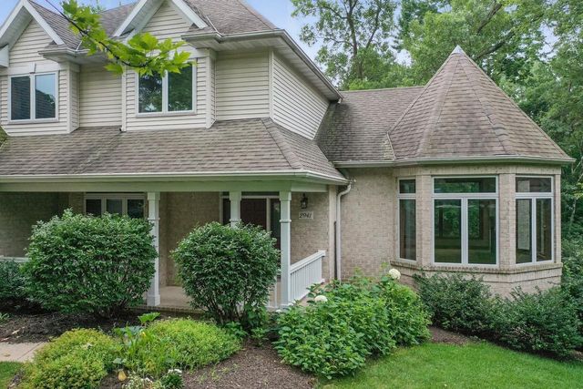 2941 S TELEMARK CIRCLE, Green Bay, WI 54313