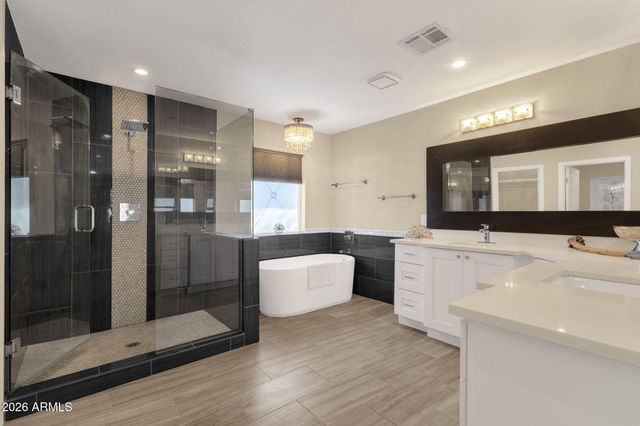 8614 E SHERIDAN Street, Scottsdale, AZ 85257