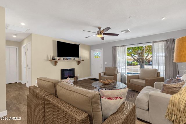 8614 E SHERIDAN Street, Scottsdale, AZ 85257