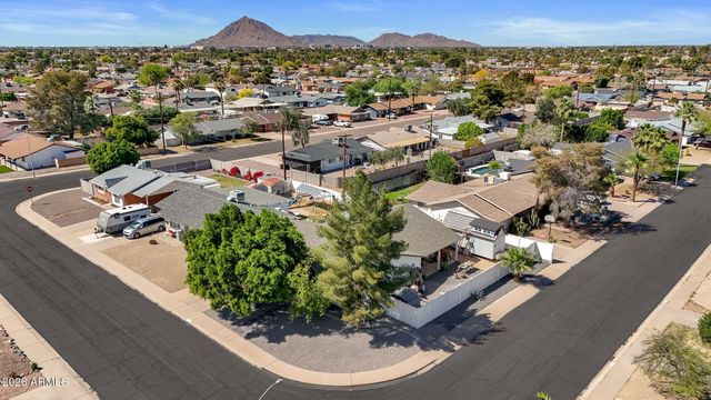 8614 E SHERIDAN Street, Scottsdale, AZ 85257