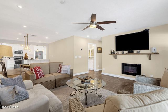 8614 E SHERIDAN Street, Scottsdale, AZ 85257