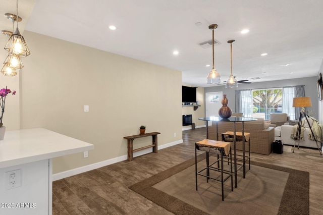 8614 E SHERIDAN Street, Scottsdale, AZ 85257