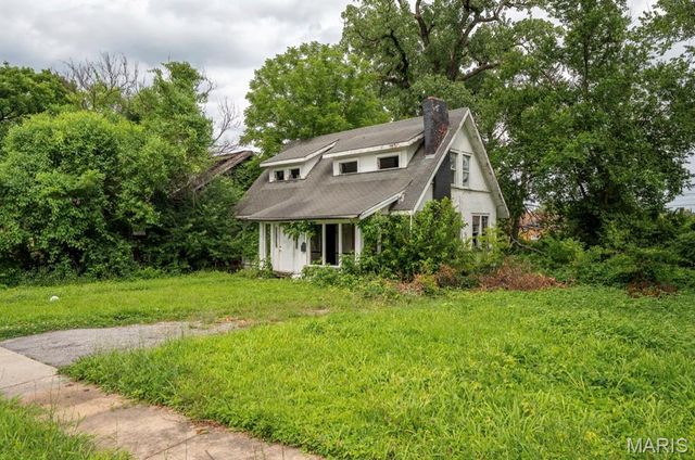 3636 Pine Grove Avenue, St Louis, MO 63121