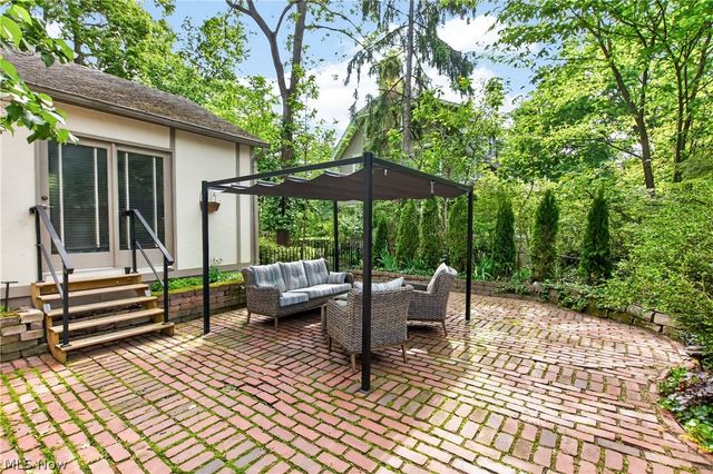 126 Columbus Street, Elyria, OH 44035