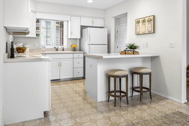 3209 N MISTWOOD LANE, Appleton, WI 54914