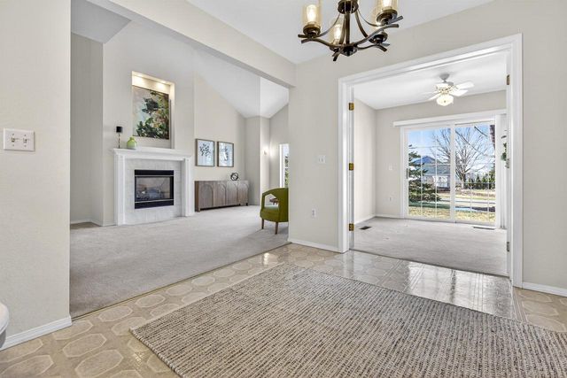 3209 N MISTWOOD LANE, Appleton, WI 54914