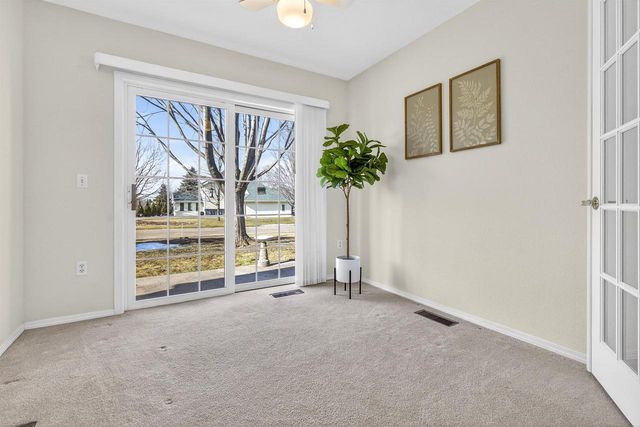 3209 N MISTWOOD LANE, Appleton, WI 54914