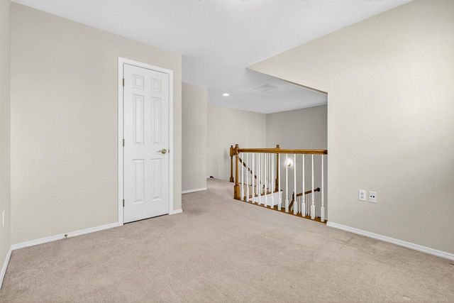 3209 N MISTWOOD LANE, Appleton, WI 54914