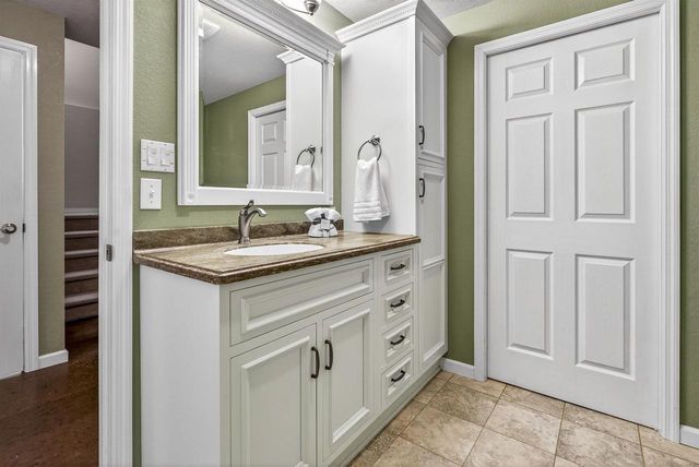 3209 N MISTWOOD LANE, Appleton, WI 54914