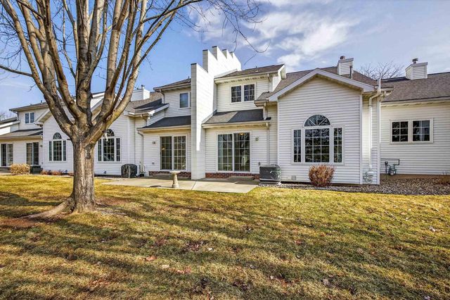 3209 N MISTWOOD LANE, Appleton, WI 54914