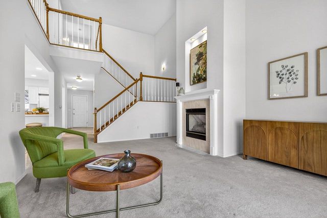 3209 N MISTWOOD LANE, Appleton, WI 54914