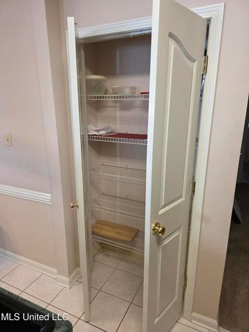 8318 Waverly Cove, Olive Branch, MS 38654