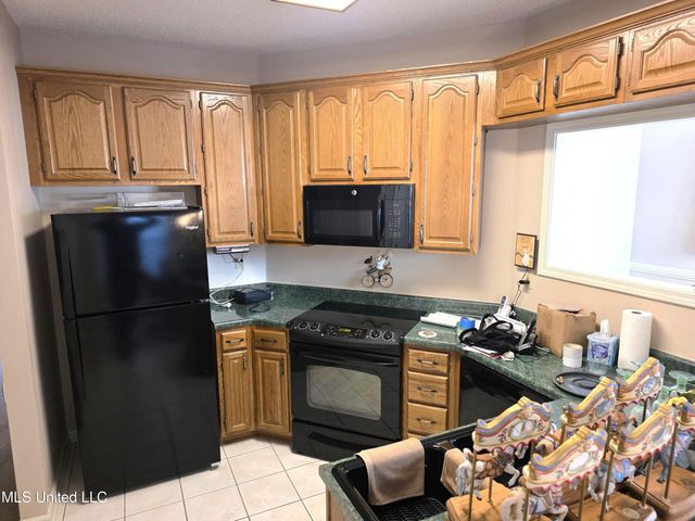 8318 Waverly Cove, Olive Branch, MS 38654