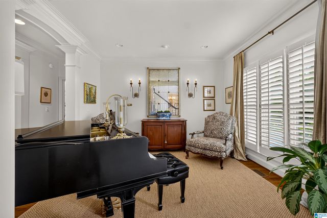 909 VESTLAKE HOLLOW CIRCLE, Vestavia Hills, AL 35242