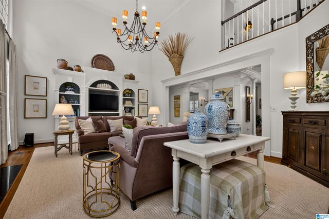 909 VESTLAKE HOLLOW CIRCLE, Vestavia Hills, AL 35242