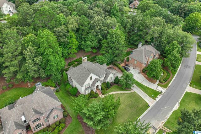 909 VESTLAKE HOLLOW CIRCLE, Vestavia Hills, AL 35242
