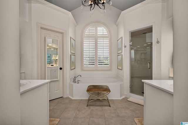 909 VESTLAKE HOLLOW CIRCLE, Vestavia Hills, AL 35242