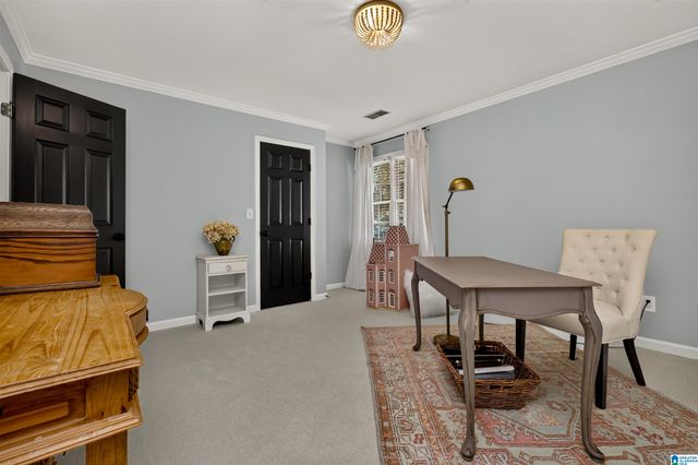 909 VESTLAKE HOLLOW CIRCLE, Vestavia Hills, AL 35242