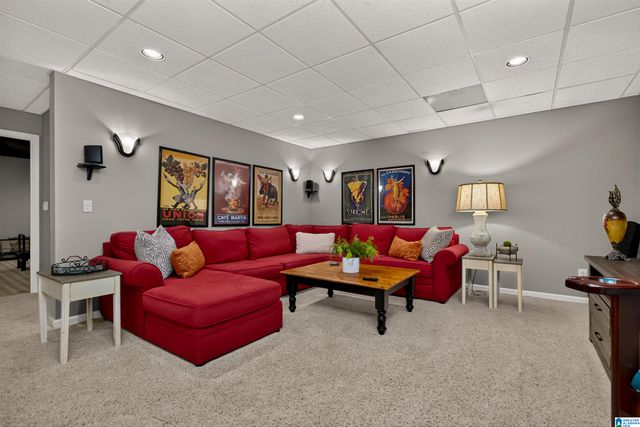 909 VESTLAKE HOLLOW CIRCLE, Vestavia Hills, AL 35242