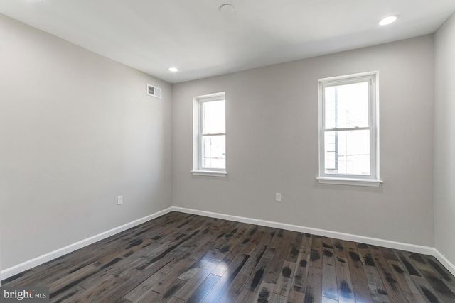1447 S TAYLOR ST, Philadelphia, PA 19146