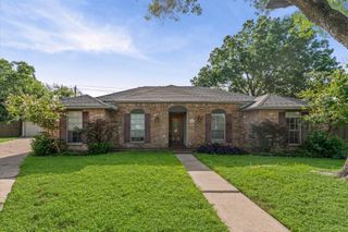 13502 Knottinghill Drive, Sugar Land, TX 77498