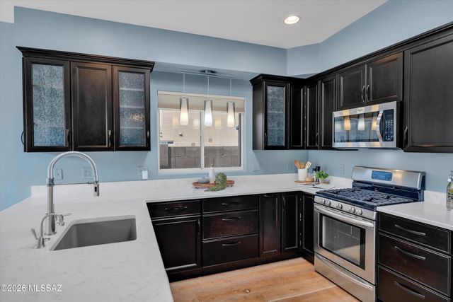 11986 N Labyrinth Drive, Oro Valley, AZ 85737