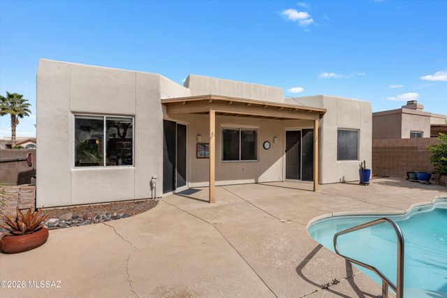 11986 N Labyrinth Drive, Oro Valley, AZ 85737