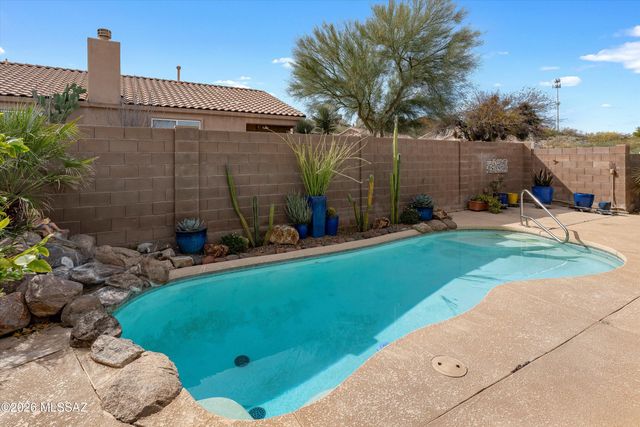 11986 N Labyrinth Drive, Oro Valley, AZ 85737