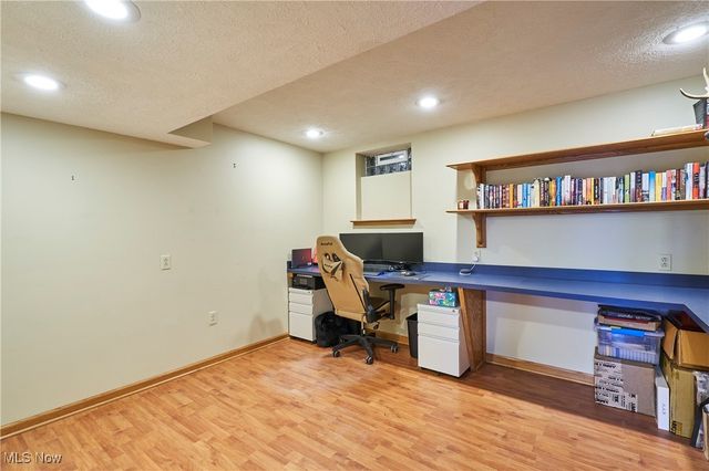 1818 Joan of Arc Circle, Cuyahoga Falls, OH 44223