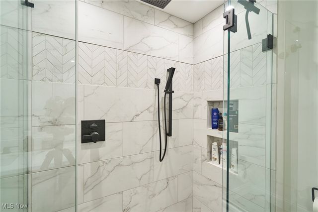 1818 Joan of Arc Circle, Cuyahoga Falls, OH 44223