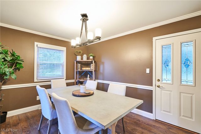 1818 Joan of Arc Circle, Cuyahoga Falls, OH 44223