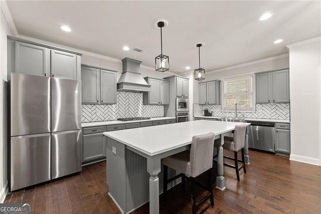 6514 Lemon Grass Lane, Flowery Branch, GA 30542