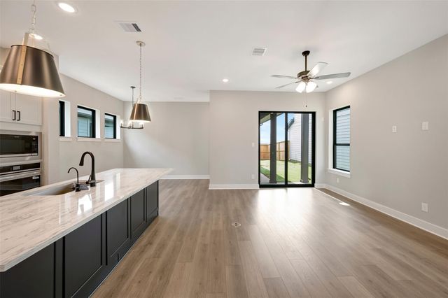 16718 Vibrant Avenue, Hockley, TX 77447
