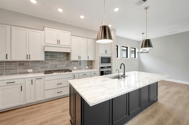 16718 Vibrant Avenue, Hockley, TX 77447