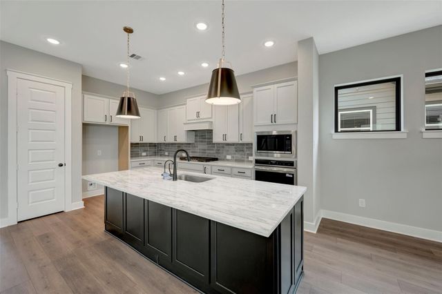 16718 Vibrant Avenue, Hockley, TX 77447
