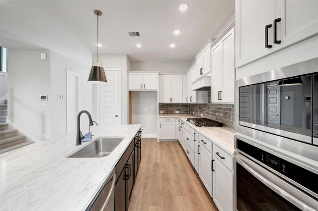 16718 Vibrant Avenue, Hockley, TX 77447