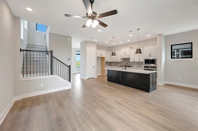 16718 Vibrant Avenue, Hockley, TX 77447