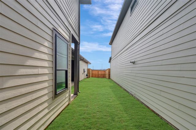 16718 Vibrant Avenue, Hockley, TX 77447
