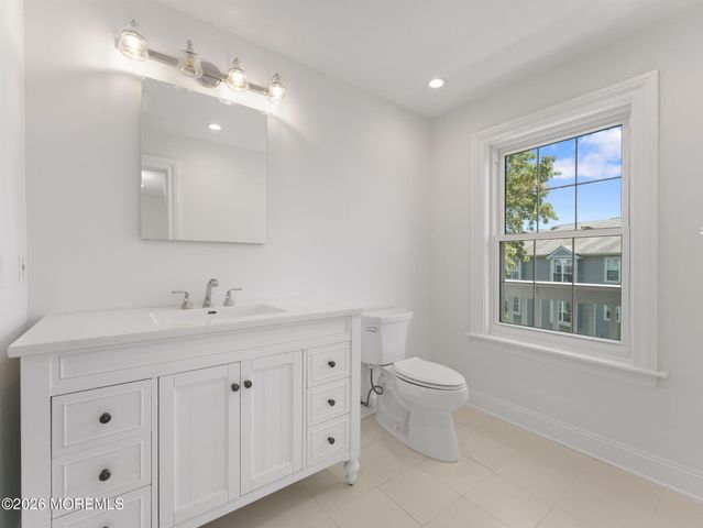 122 Spinnaker Way, Neptune Township, NJ 07753