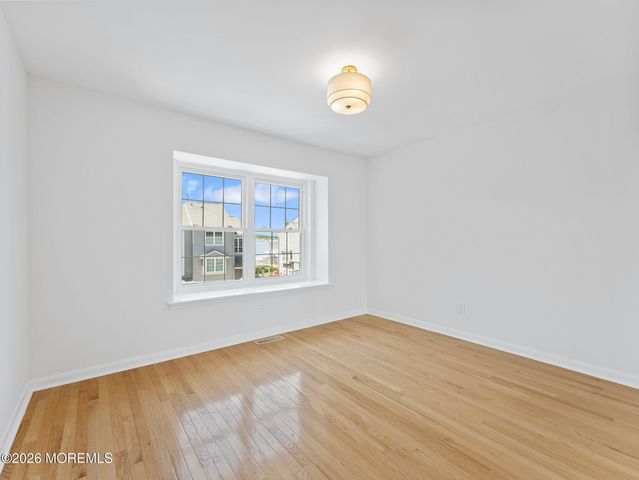 122 Spinnaker Way, Neptune Township, NJ 07753