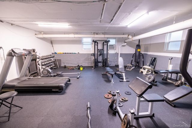 185 Atlantic Avenue B8, Lynbrook, NY 11563