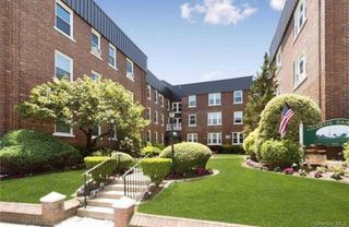 185 Atlantic Avenue B8, Lynbrook, NY 11563