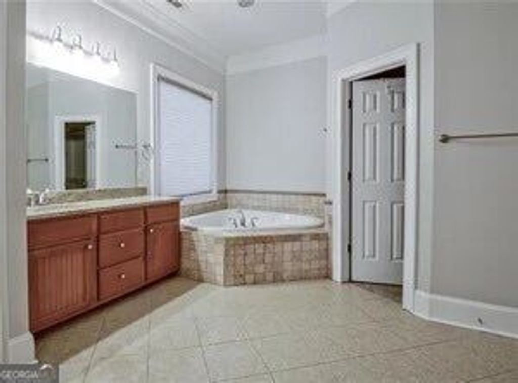 1338 Mercer Avenue, East Point, GA 30344 — photo 4