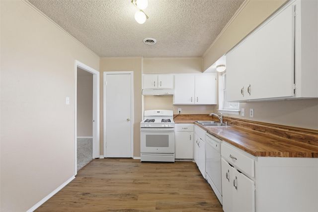 2502 Wanda Drive, Mesquite, TX 75149